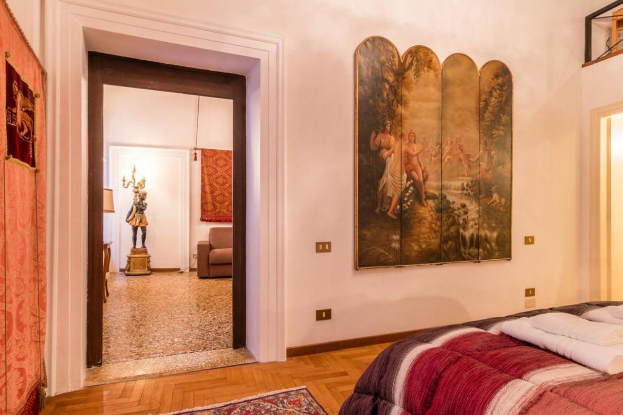 Fenice Backstage Over Canal Венеция Экстерьер фото