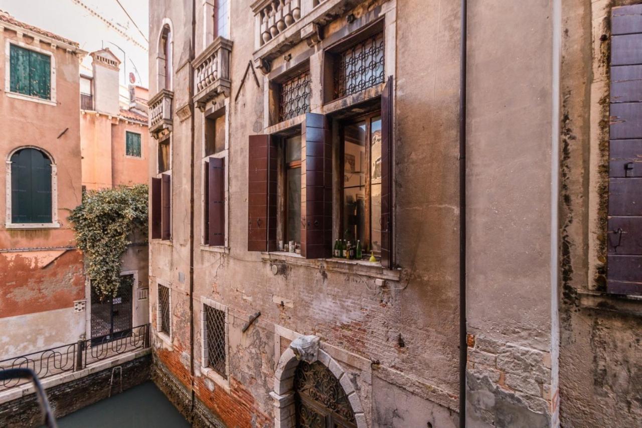 Fenice Backstage Over Canal Венеция Экстерьер фото